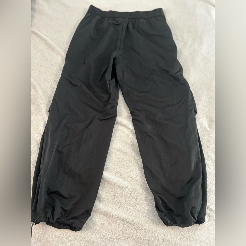 A New Day Black Cargo Jogger Pants Size 10 Elastic Waist Ankle Drawcord - Picture 2 of 6